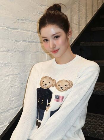 Full leaked Minatozaki sana page private onlyfans photo