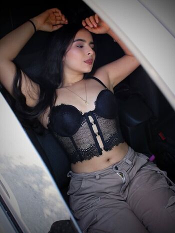 Full leaked Mirle pavas private onlyfans photo