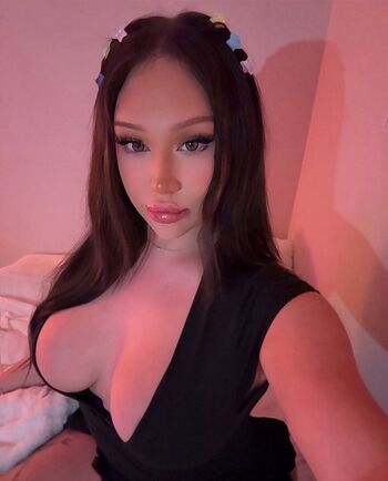 Full leaked Mirzaxox private onlyfans photo