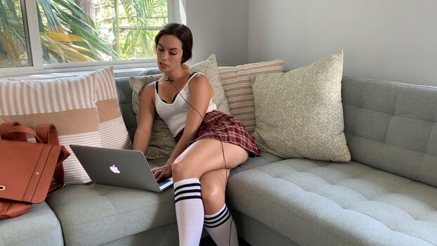 Full leaked Miss bell asmr private onlyfans photo