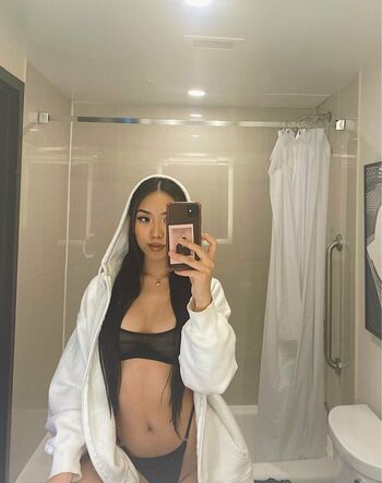 Full leaked Missbriannayang private onlyfans photo