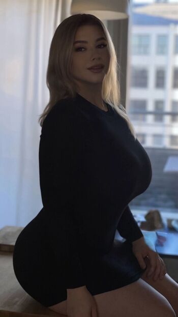 Full leaked Missparaskeva page private onlyfans photo