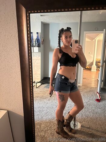 mixedmama96