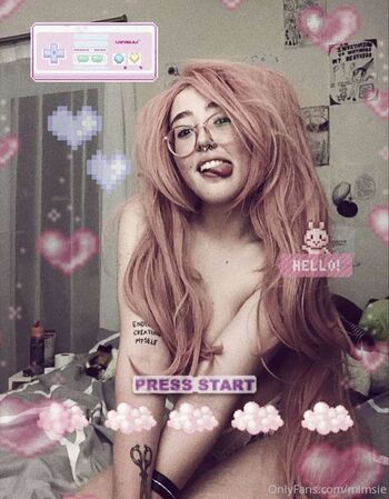 Full leaked Emiru / private onlyfans photo