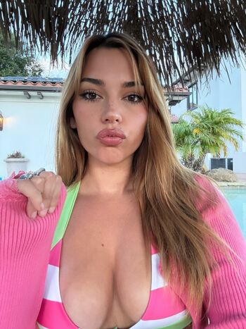 Full leaked Amywinestine/ private onlyfans photo