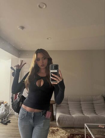 Full leaked Chanel camryn / private onlyfans photo