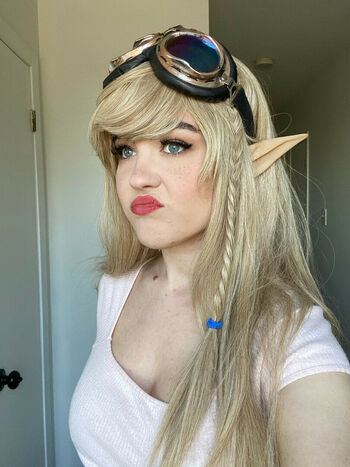Momo o'brien
