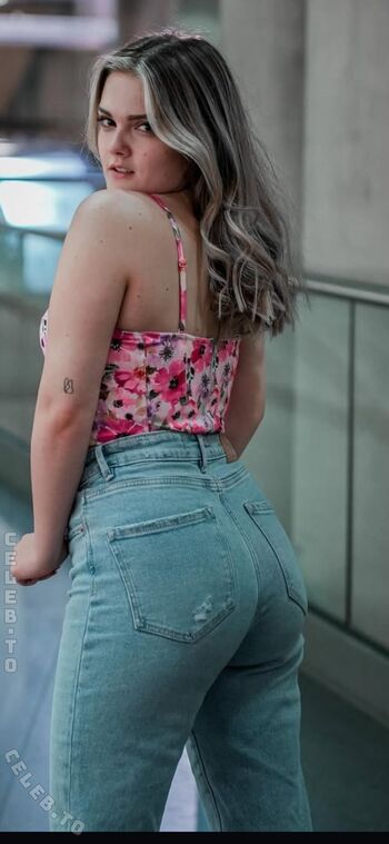 Full leaked Mondwika private onlyfans photo