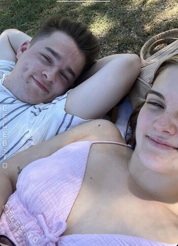 Full leaked Mondwika private onlyfans photo