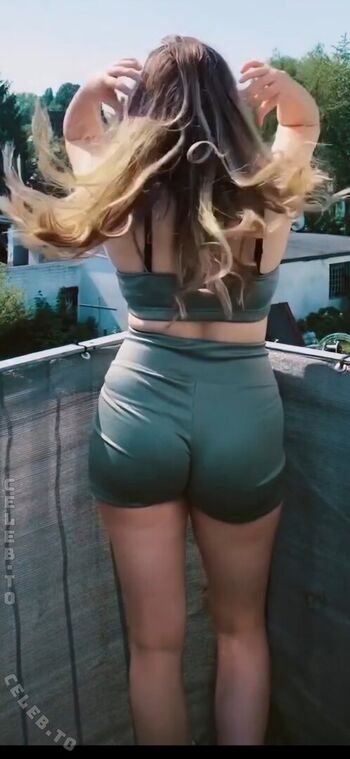 Full leaked Mondwika private onlyfans photo