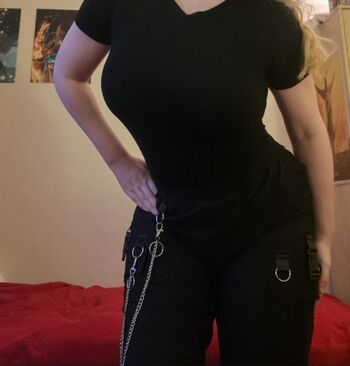 Full leaked Moon dragon private onlyfans photo