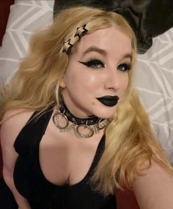 Full leaked Moon dragon private onlyfans photo