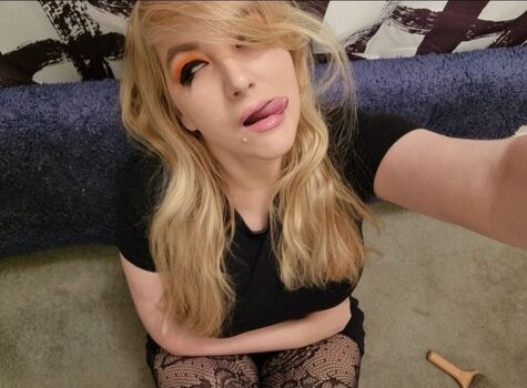 Full leaked Moon dragon private onlyfans photo