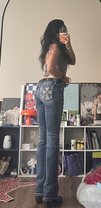 Full leaked Mooneh private onlyfans photo