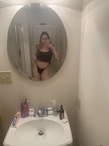 Full leaked Motherofworms private onlyfans photo