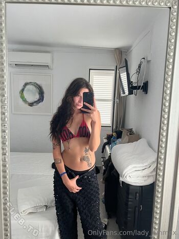 Full leaked Mrs emmax private onlyfans photo