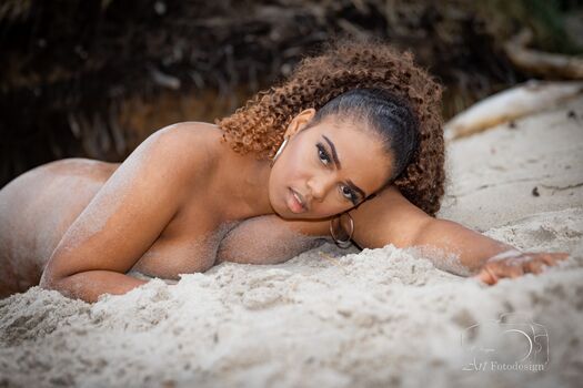 Full leaked Mrs yaghobi private onlyfans photo