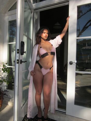 Full leaked Nahrin khan private onlyfans photo