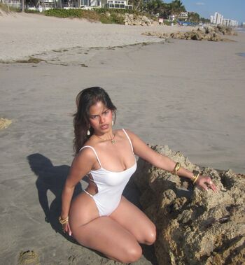 Full leaked Nahrin khan private onlyfans photo