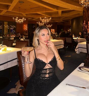 Full leaked Narminswrld private onlyfans photo