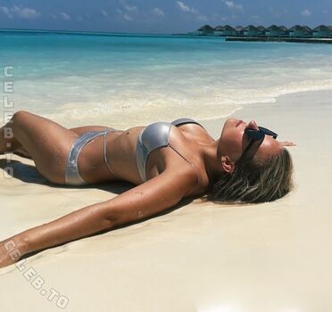 Full leaked Natalie holzner private onlyfans photo