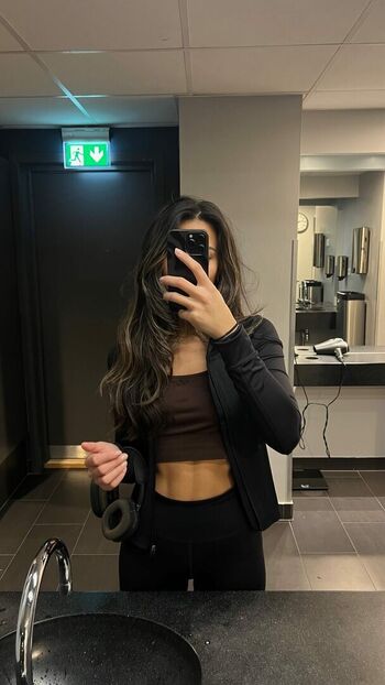 Nathalie Lok