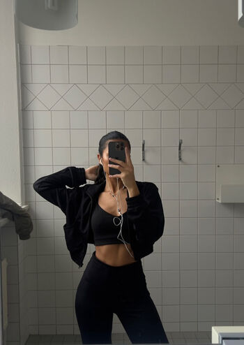 Nathalie Lok