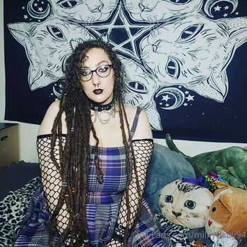 Natural & Thicc Milky Momma