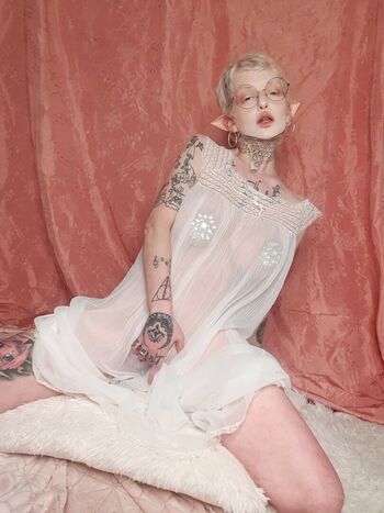 Full leaked Nausicaarondina page private onlyfans photo