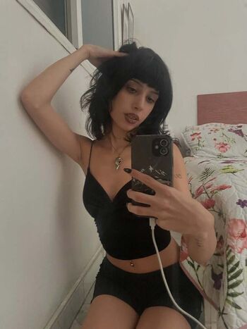 nayyoushaa-diiorcuts-g59nai