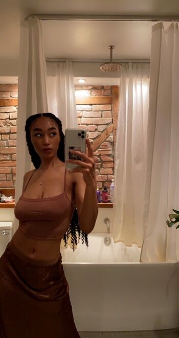 Full leaked Nia simone private onlyfans photo