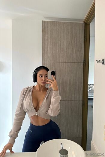 niacruzxo