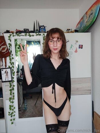 nicki_fox