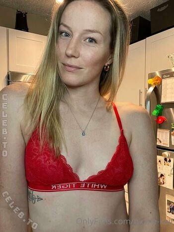 Full leaked Nicoleekait private onlyfans photo