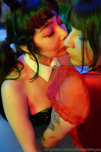 Full leaked Noflowersforyou page private onlyfans photo