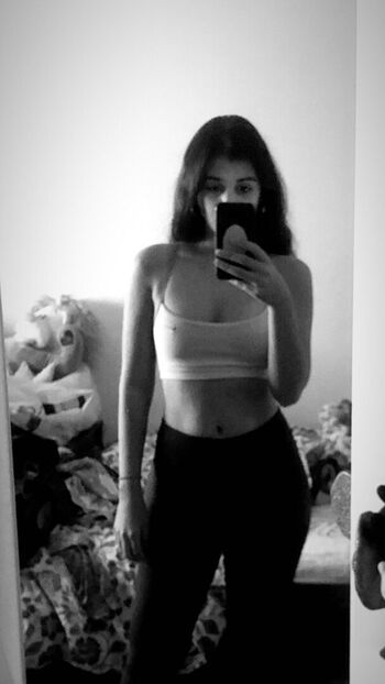 Full leaked Nourine abouseada private onlyfans photo