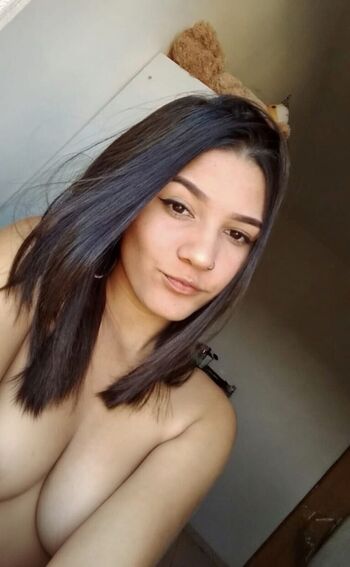 Full leaked Novinhas com peitos pequenos page private onlyfans photo