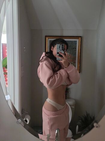 Full leaked Curvy ali/ private onlyfans photo