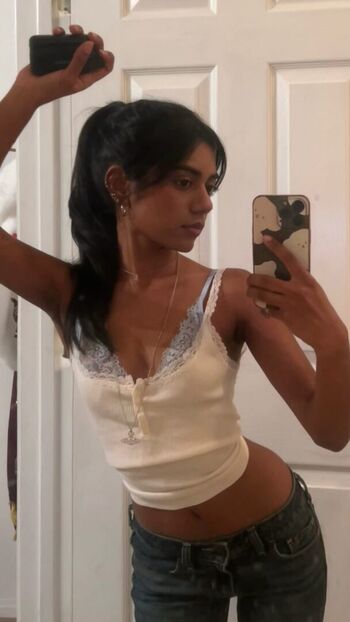 Full leaked Kelly lynch/ private onlyfans photo