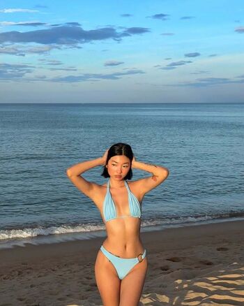 Full leaked Alma rose/ private onlyfans photo