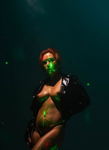 Oladushek11 aka Natasha Roik