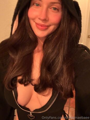 Full leaked Oliviamaebaee private onlyfans photo