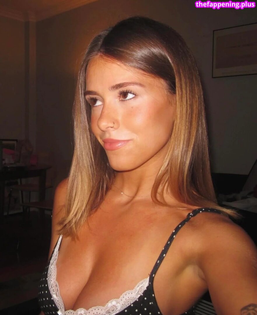 Oona Mccaughan / https: / oonacmccaughan Nacktes OnlyFans Foto #3