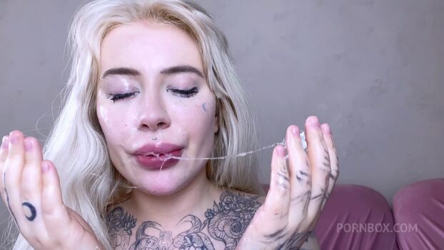 Full leaked Peachgardens private onlyfans photo