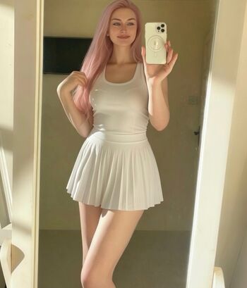 Full leaked Pennylittlekitten private onlyfans photo