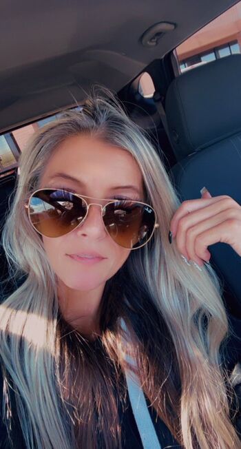 Full leaked Petitehotwife private onlyfans photo