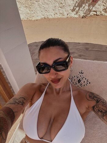 Full leaked Pingvidii private onlyfans photo