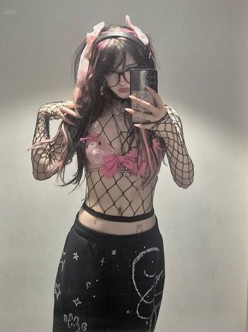 Full leaked Poppypawzz private onlyfans photo