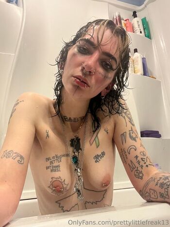 prettylittlefreak13