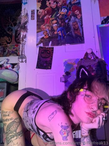 prettylittlefreak13